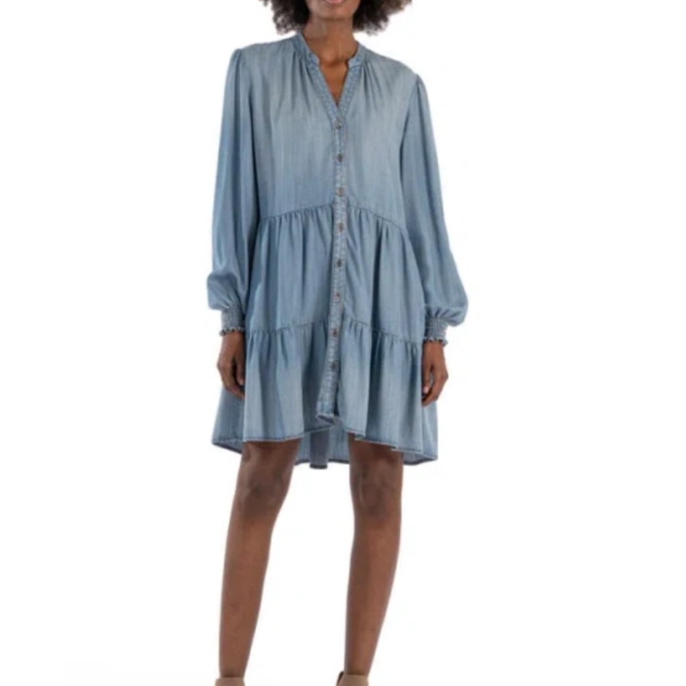 Kut from the Kloth TALLULAH TIERED LONG SLEEVE CHAMBRAY DRESS IN MEDIUM WASH